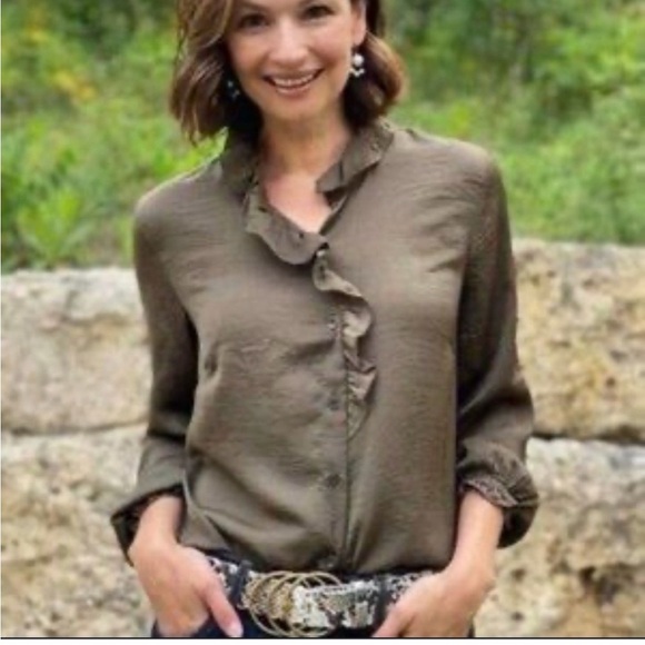 CAbi Tops - CAbi Icon Olive GreenBlouse #4167 VGUC XL